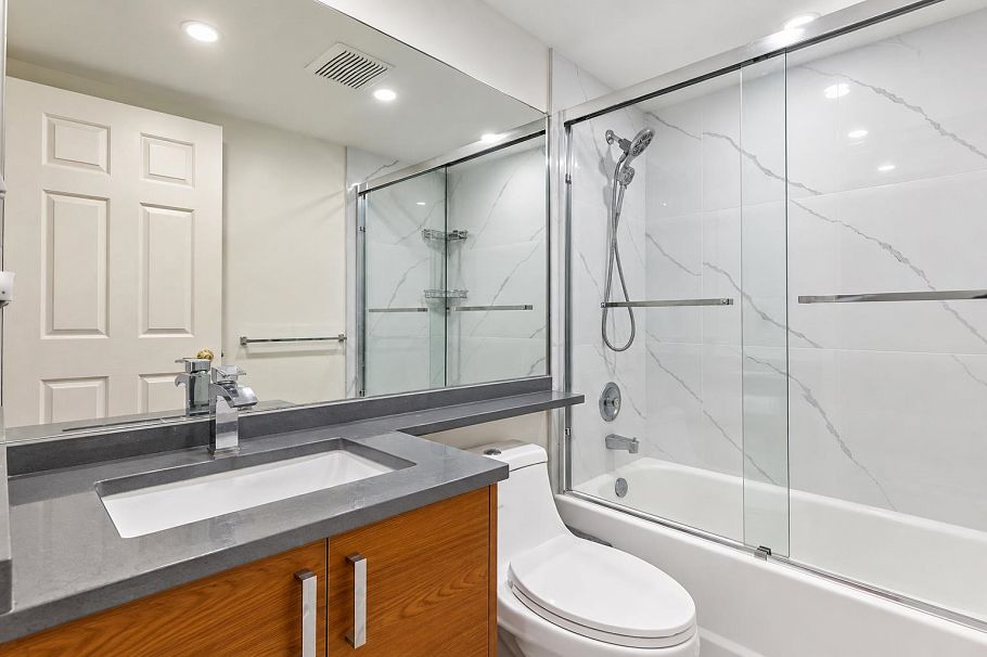 302 3638 Rae Avenue Vancouver, BC - 11