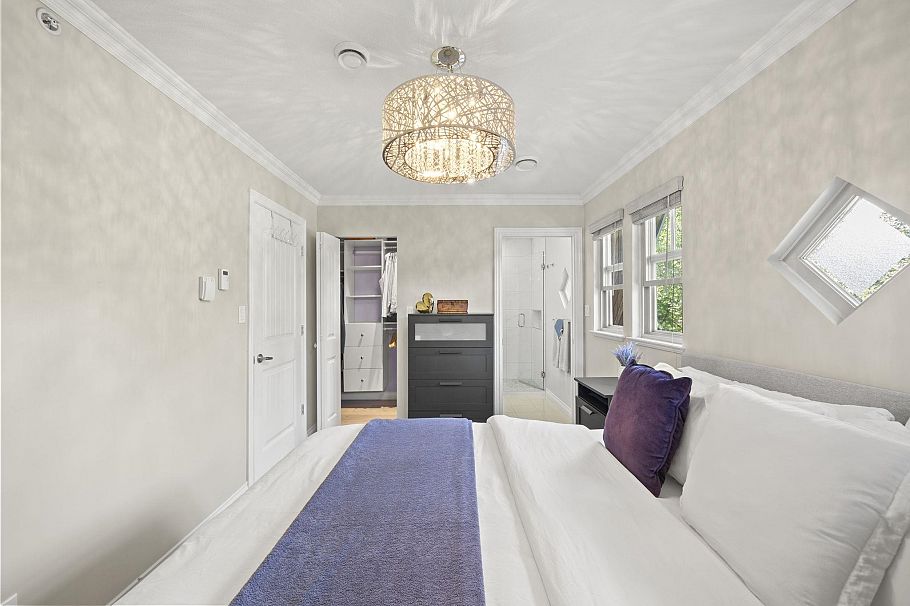 1252 E 11th Avenue Vancouver, BC - 15