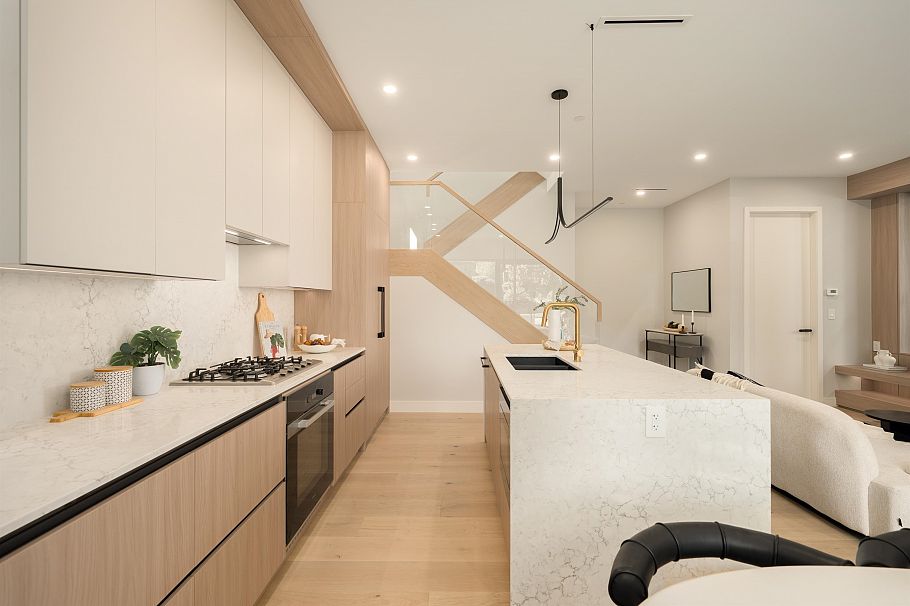 1 2941 W 29th Avenue Vancouver, BC - 11