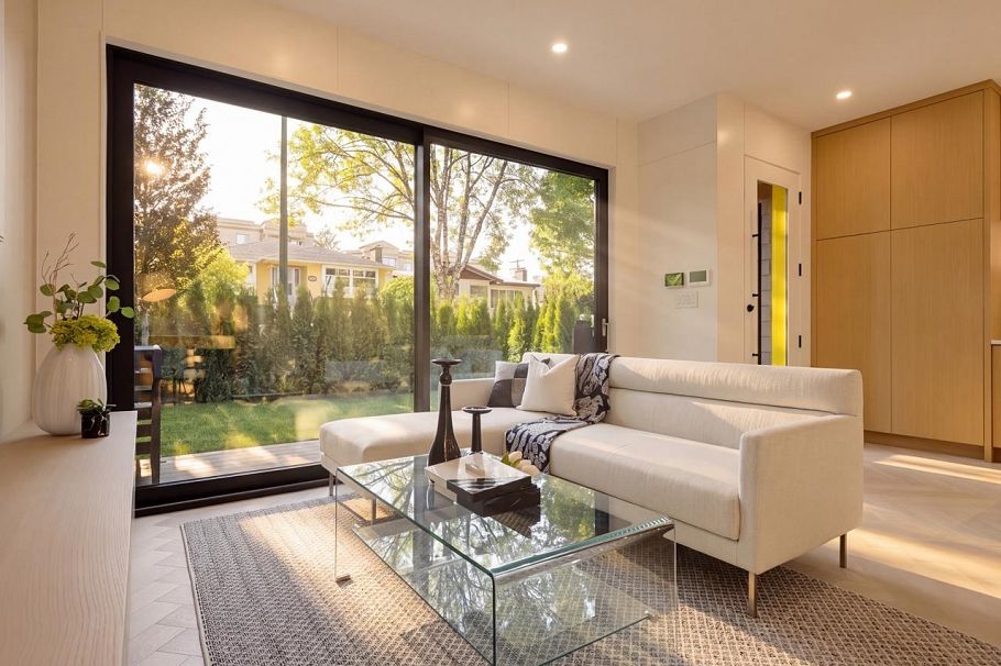 1 4956 Chester Street Vancouver, BC - 2