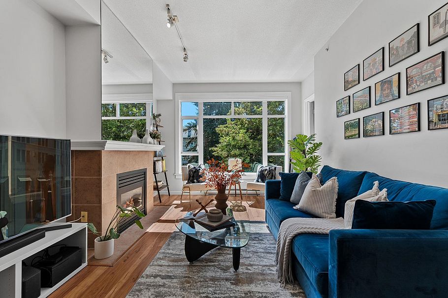 307 3600 Windcrest Drive North Vancouver, BC - 2