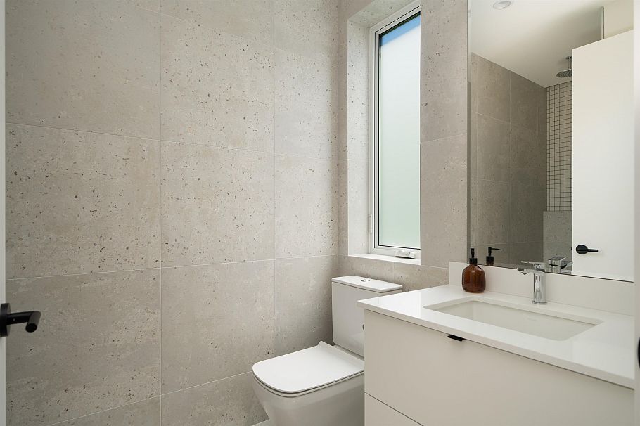 1 4161 Windsor Street Vancouver, BC - 16