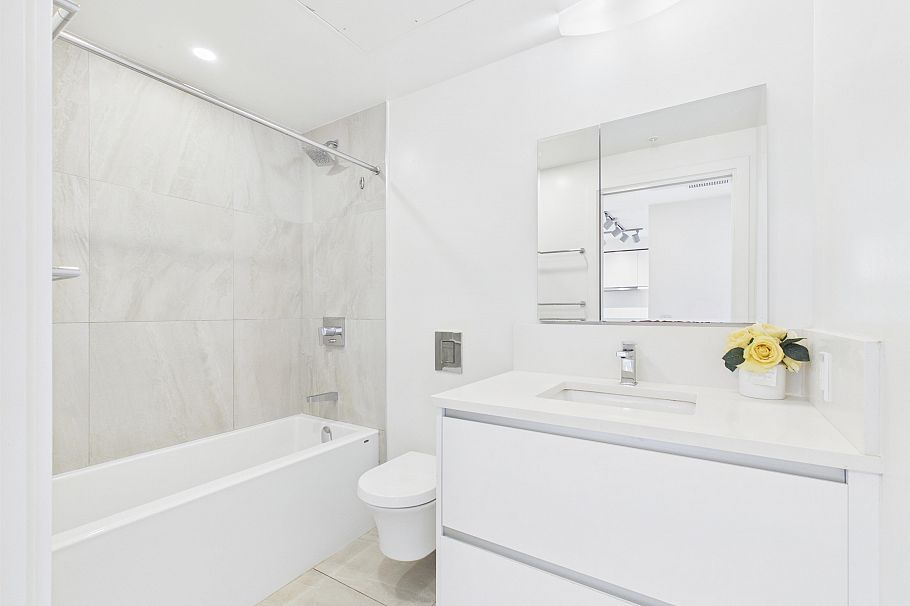 605 180 E 2nd Avenue Vancouver, BC - 3