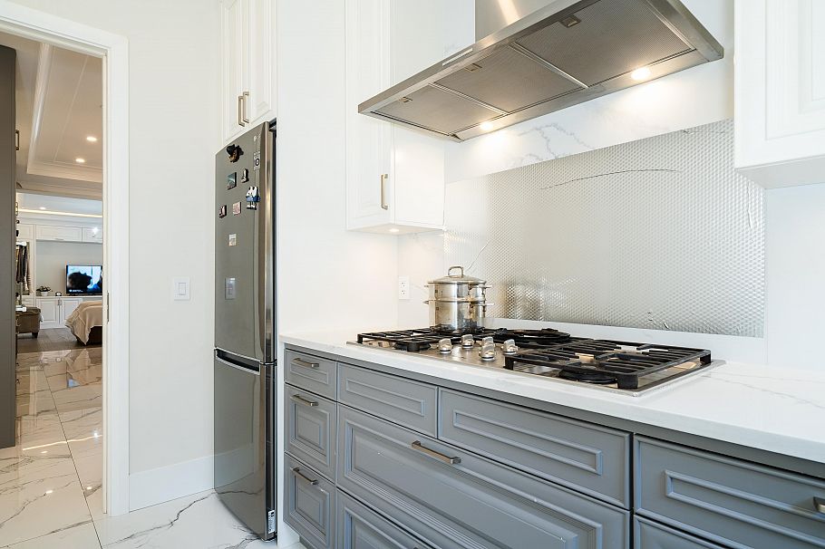 1048 Handsworth Road North Vancouver, BC - 29