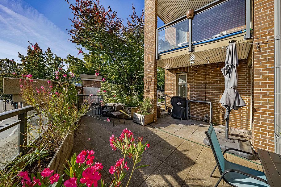 107 1633 Mackay Avenue North Vancouver, BC - 25