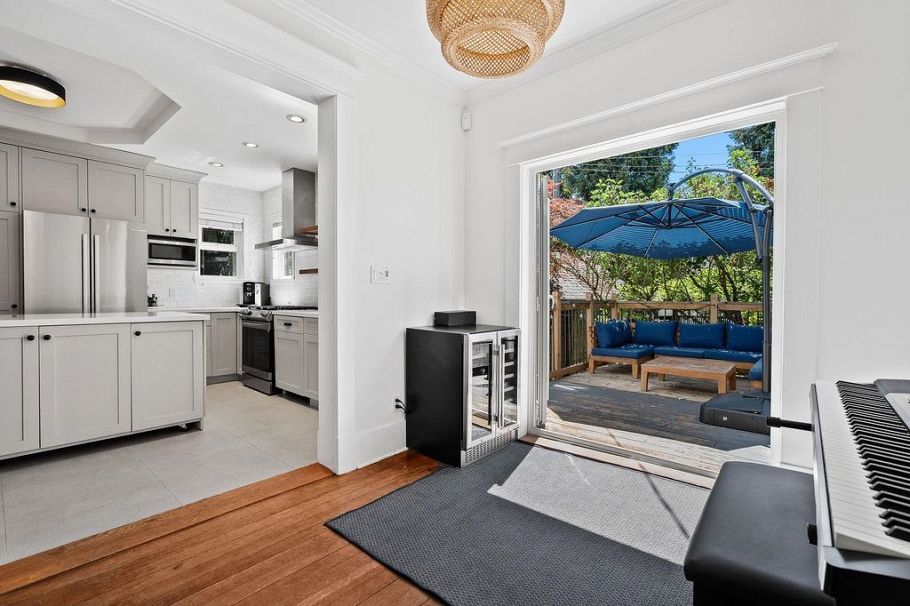 184 E 22nd Avenue Vancouver, BC - 5