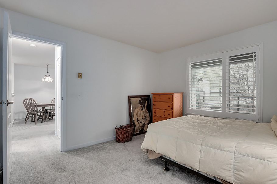 205 1535 Chesterfield Avenue North Vancouver, BC - 15