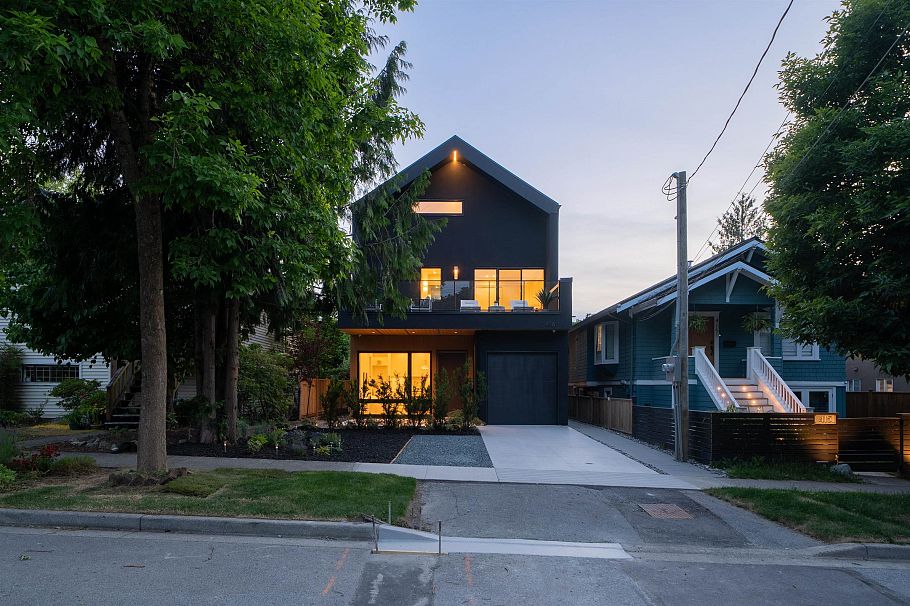 1 4161 Windsor Street Vancouver, BC - 30