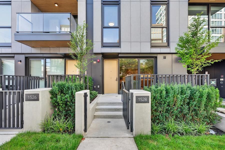 1528 W 6th Avenue Vancouver, BC - 1