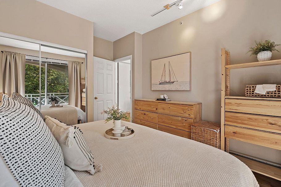 307 3600 Windcrest Drive North Vancouver, BC - 26