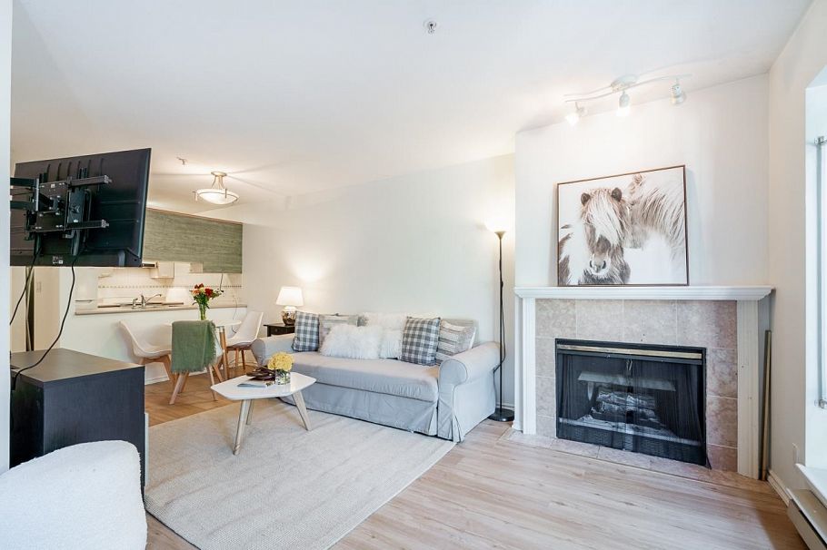 105 2195 W 5th Avenue Vancouver, BC - 5
