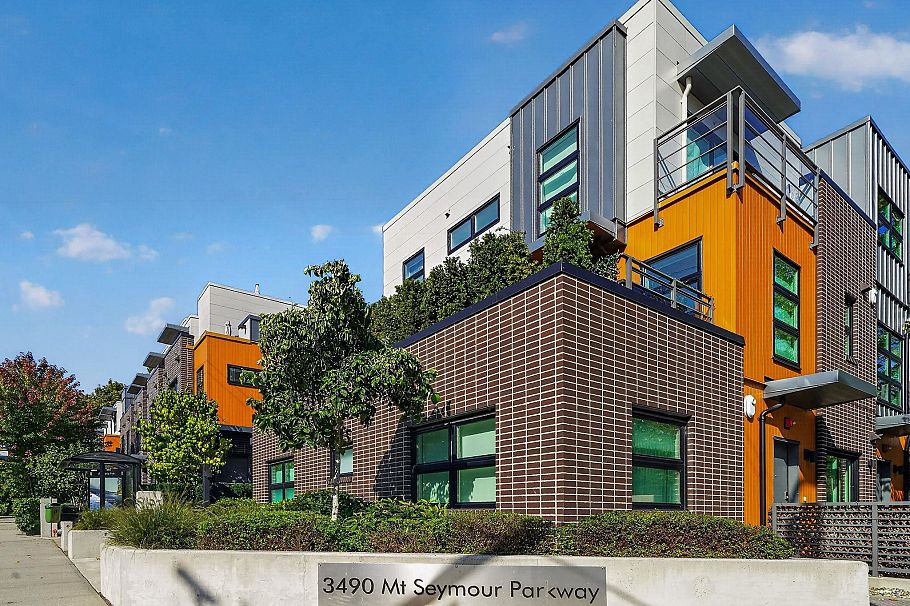 18 3490 Mt Seymour Parkway North Vancouver, BC - 1