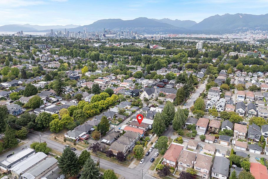 4355 Inverness Street Vancouver, BC - 37