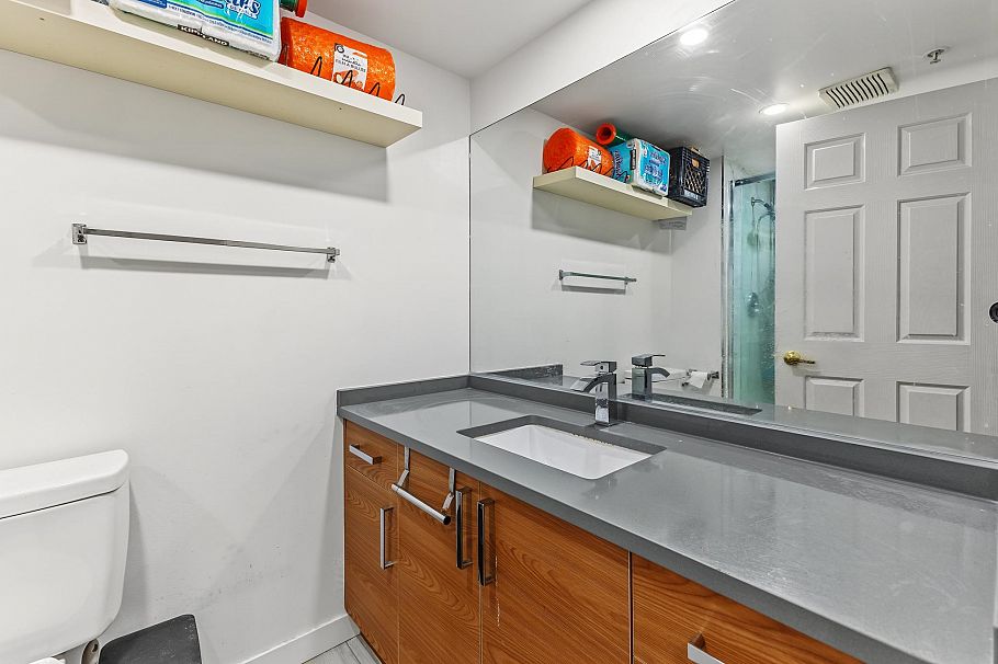 302 3638 Rae Avenue Vancouver, BC - 28
