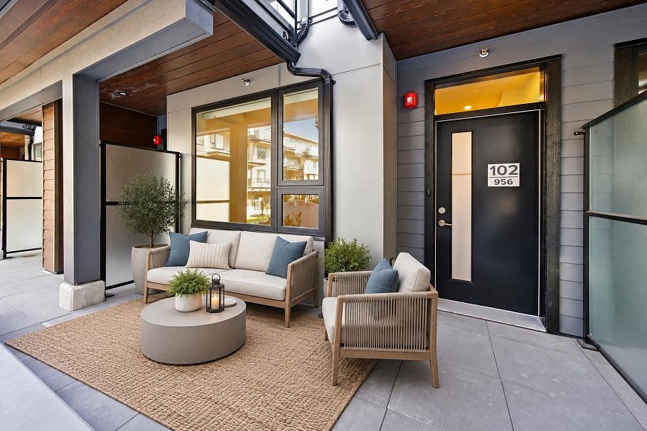 102 956 Lytton Street North Vancouver, BC - 24