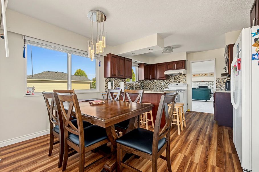 1090 E 35th Avenue Vancouver, BC - 6