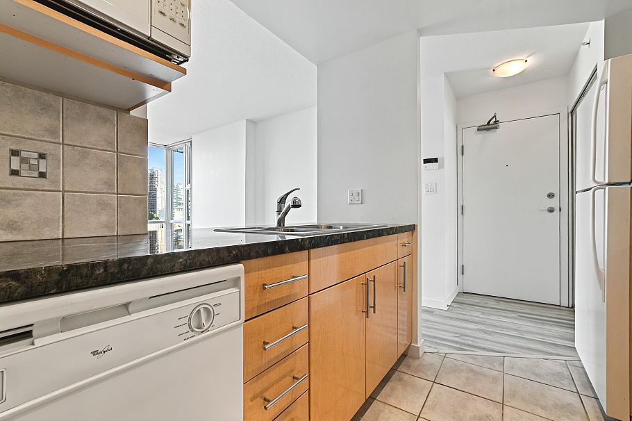 1005 193 AQUARIUS MEWS, Vancouver BC V6Z 2Y3 Vancouver, BC - 22