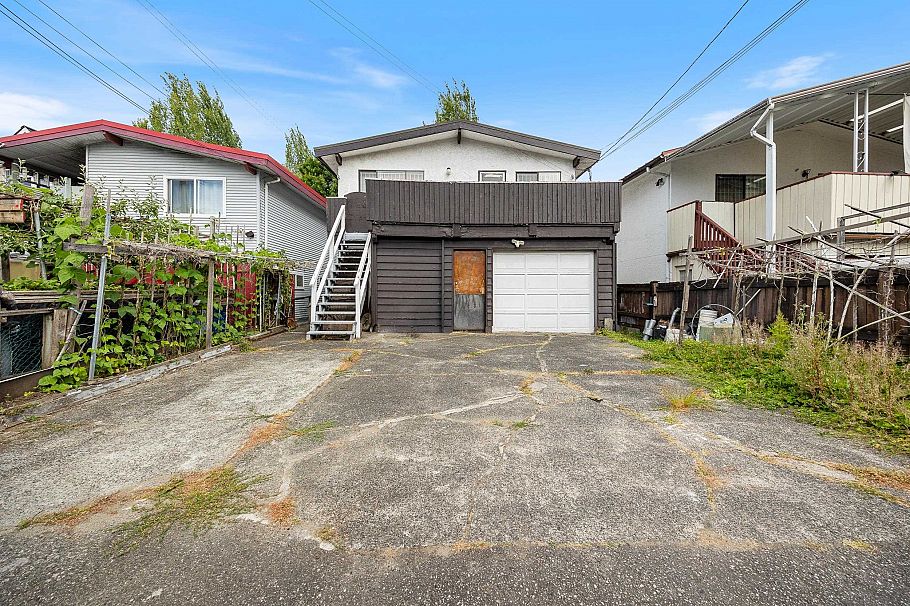 4355 Inverness Street Vancouver, BC - 33