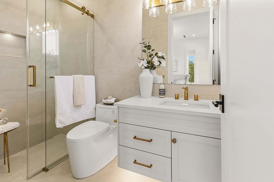 6425 Doman Street Vancouver, BC - 25