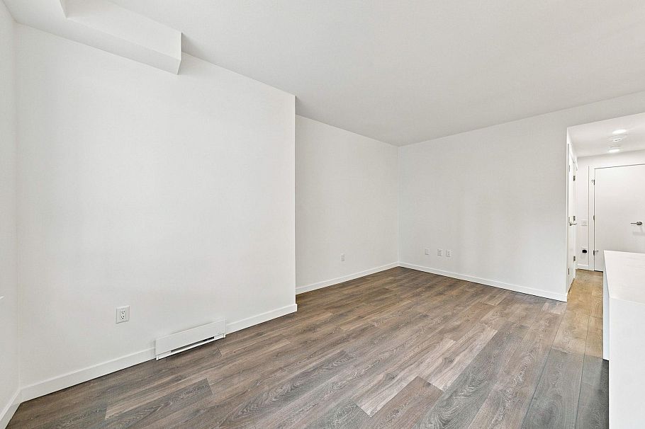 102 956 Lytton Street North Vancouver, BC - 10