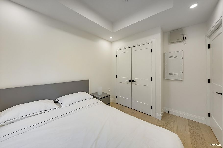 1 683 W 19th Avenue Vancouver, BC - 26