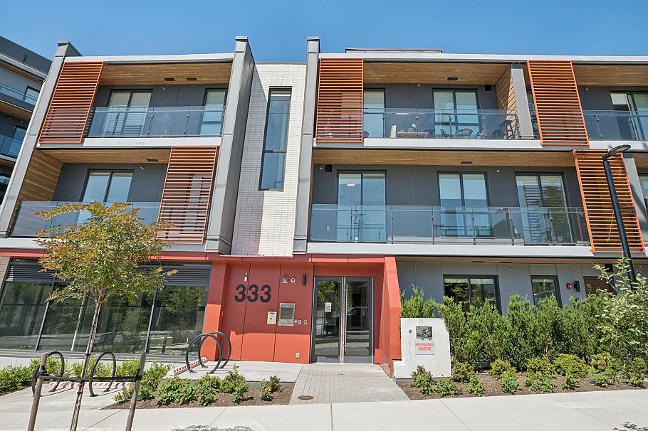 204 333 St. Davids Avenue North Vancouver, BC - 36