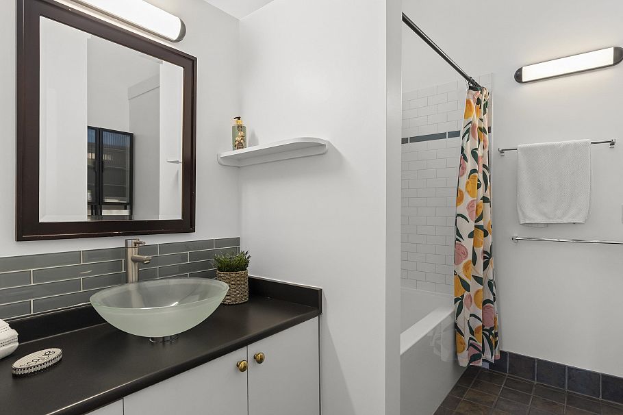 304 4590 Earles Street Vancouver, BC - 27