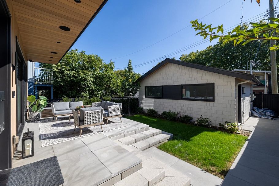 2 58 E 40th Avenue Vancouver, BC - 3