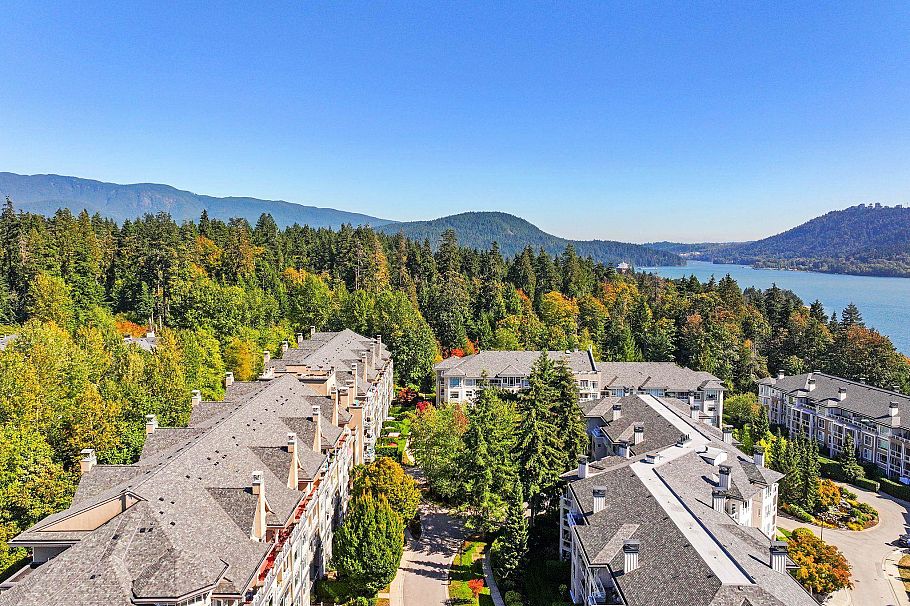307 3600 Windcrest Drive North Vancouver, BC - 37
