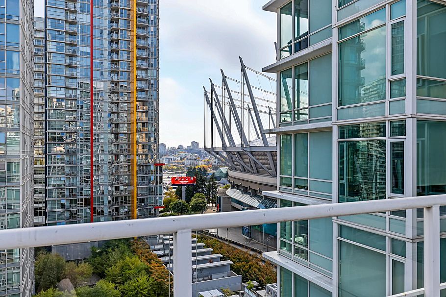 315 161 W Georgia Street Vancouver, BC - 26