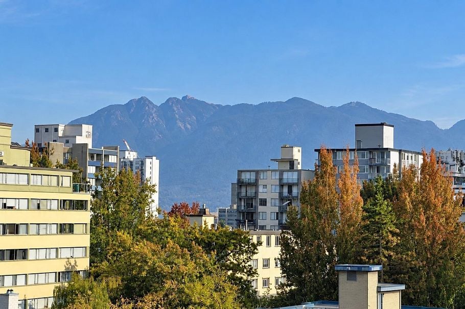 1103 1330 Harwood Street Vancouver, BC - 1