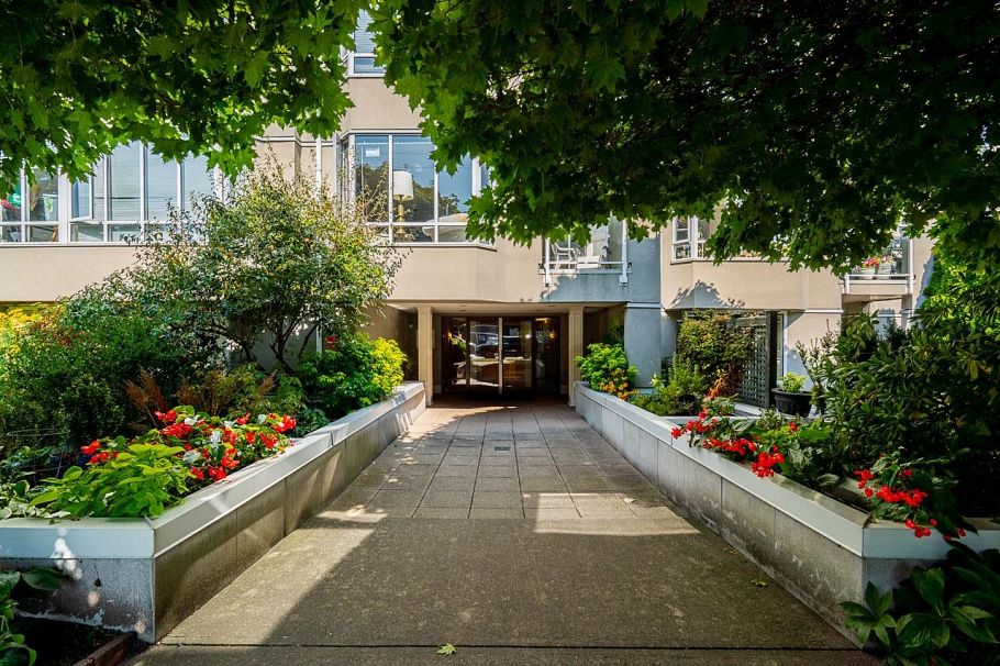 105 2195 W 5th Avenue Vancouver, BC - 33
