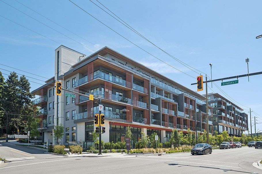 204 333 St. Davids Avenue North Vancouver, BC - 38