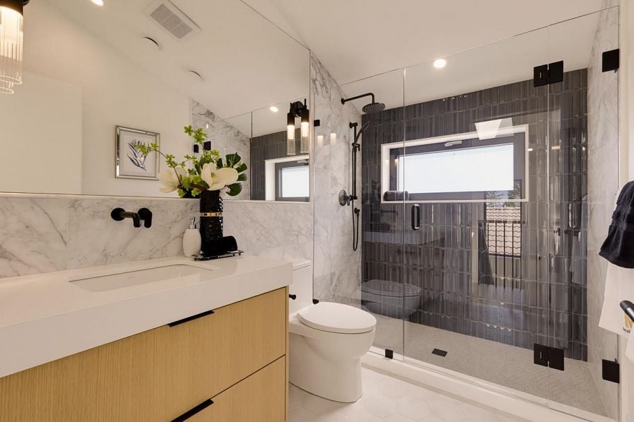 1 4956 Chester Street Vancouver, BC - 19