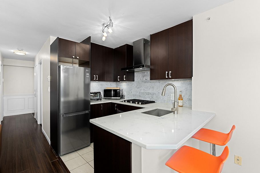 2410 501 Pacific Street Vancouver, BC - 10