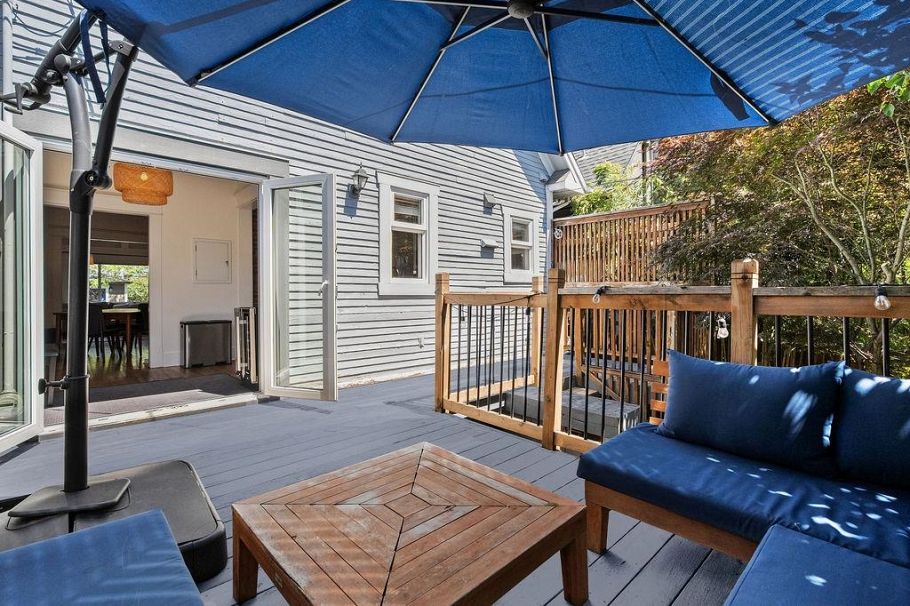 184 E 22nd Avenue Vancouver, BC - 9