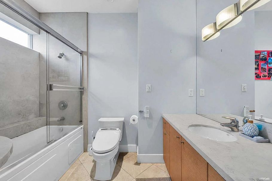 2483 W 22nd Avenue Vancouver, BC - 33