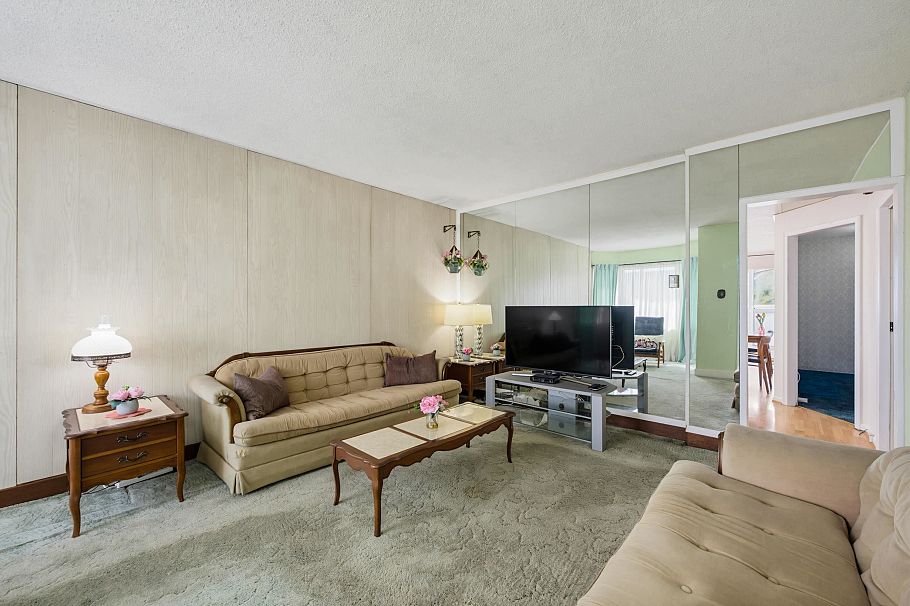 3587 Triumph Street Vancouver, BC - 11