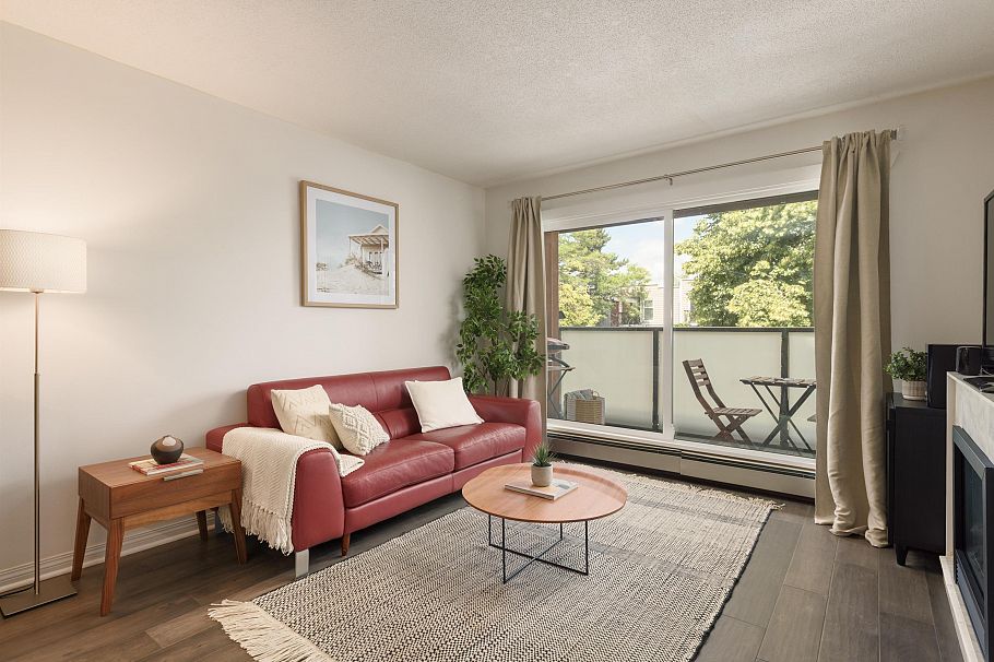 306 570 E 8th Avenue Vancouver, BC - 1