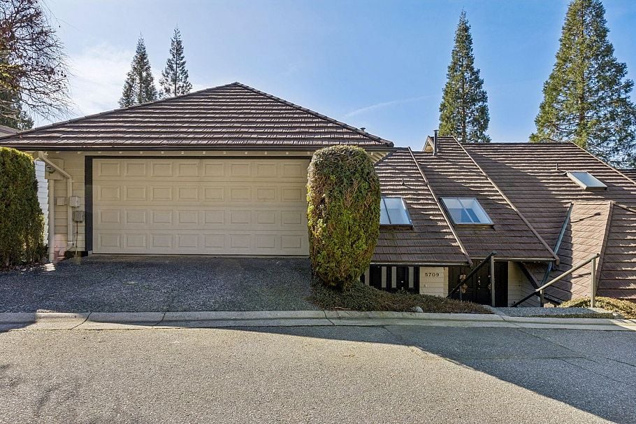 5709 Owl Court North Vancouver, BC - 1