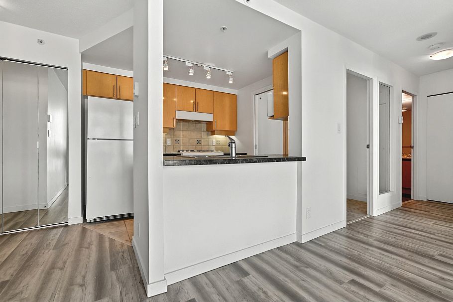 1005 193 AQUARIUS MEWS, Vancouver BC V6Z 2Y3 Vancouver, BC - 19