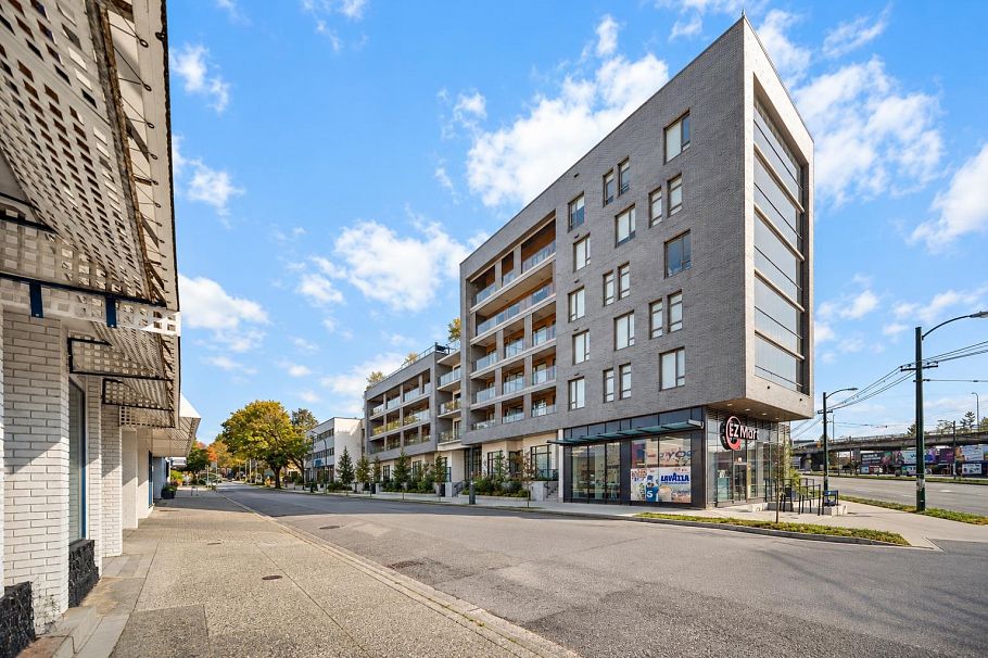 504 8888 Osler Street Vancouver, BC - 12
