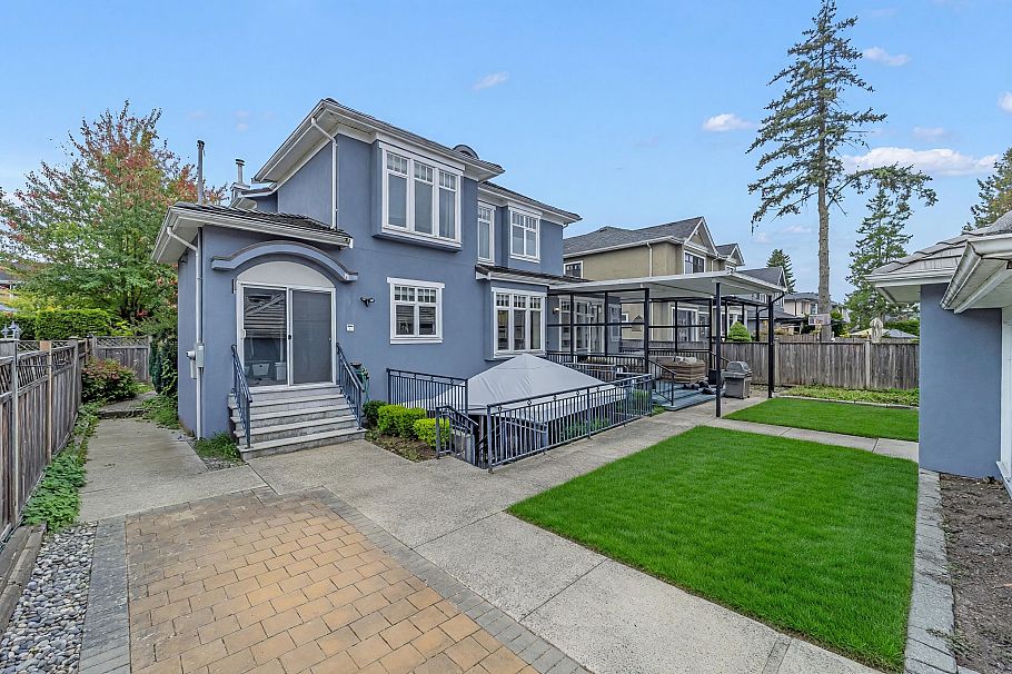 2483 W 22nd Avenue Vancouver, BC - 36