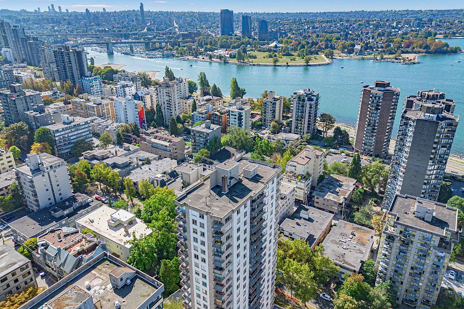 906 1251 Cardero Street Vancouver, BC - 35