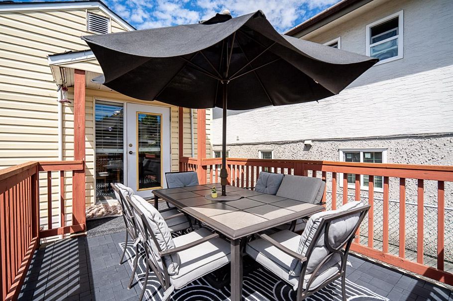 2964 E 4th Avenue Vancouver, BC - 11
