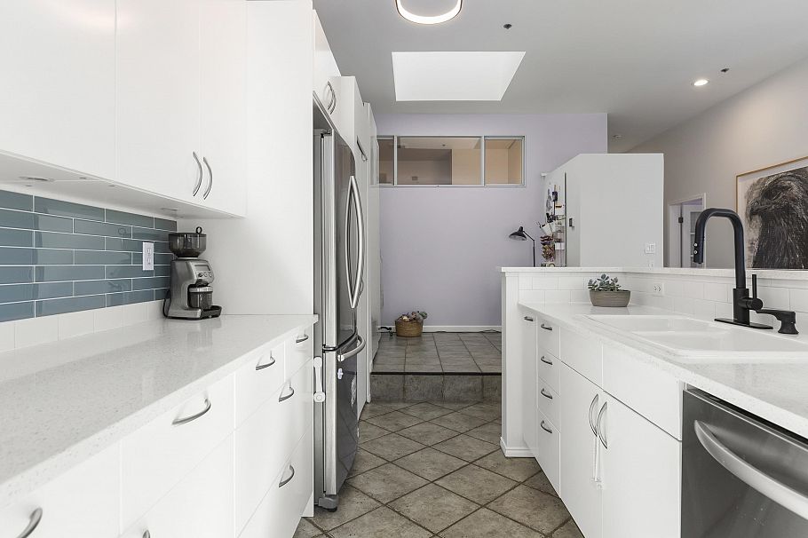 304 4590 Earles Street Vancouver, BC - 18
