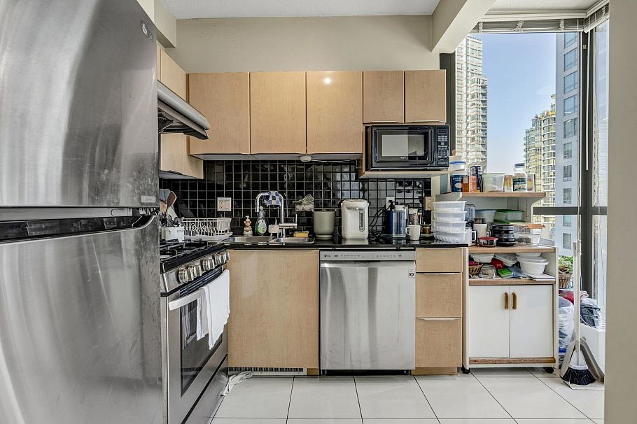 607 1239 W Georgia Street Vancouver, BC - 16