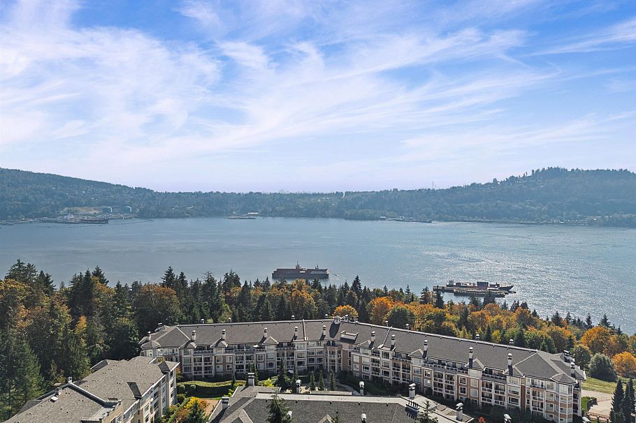 521 3629 Deercrest Drive North Vancouver, BC - 17