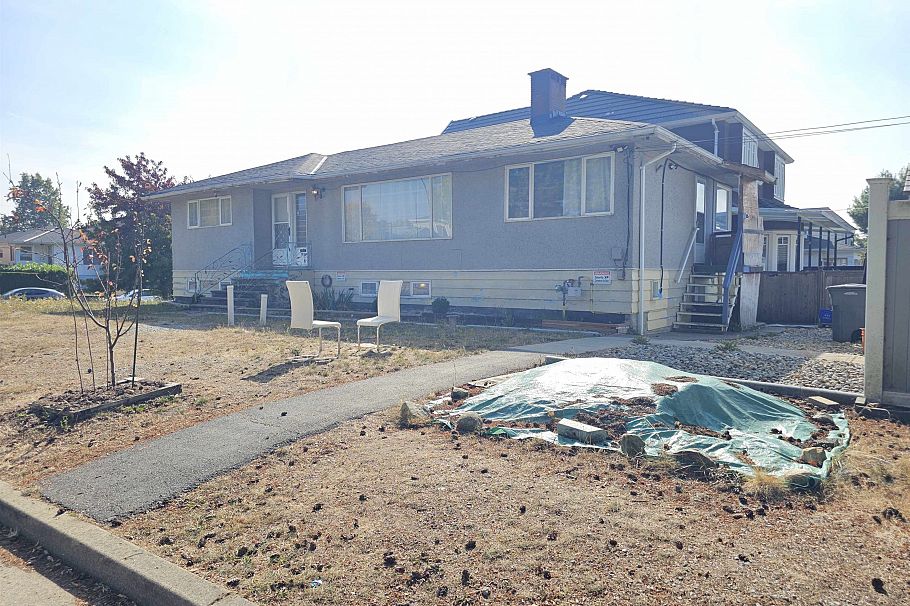 2946 E 52nd Avenue Vancouver, BC - 7