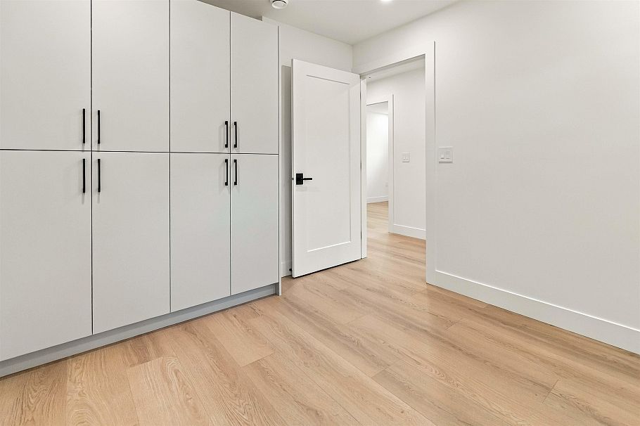 6425 Doman Street Vancouver, BC - 35